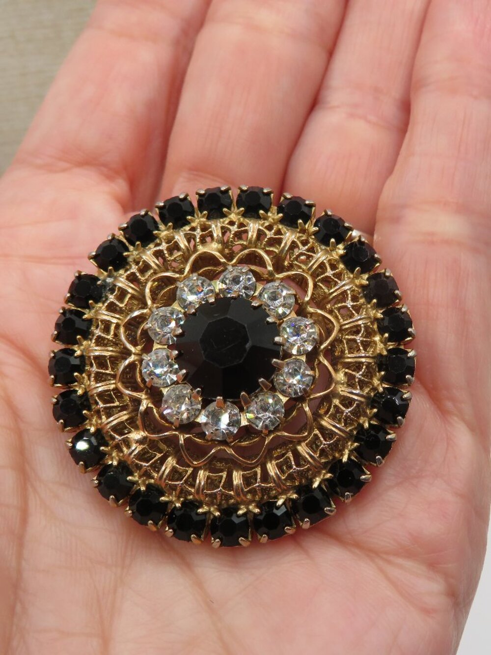 Vintage Black White Rhinestone Circle Brooch - Picture 4 of 6